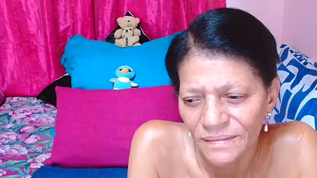 XXX chat uživo modela SLUTTYROXY