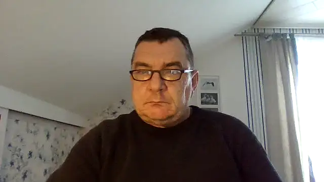 Nobbie444's Live XXX Chat