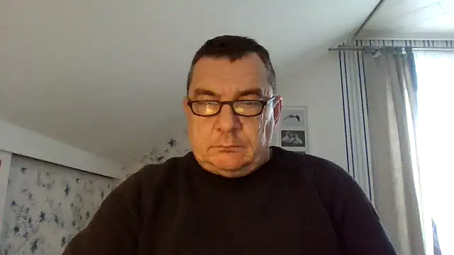 Nobbie444 élő XXX-chatje