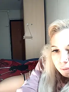 Conny_Shellie Adlı Modelin Canlı XXX Sohbeti