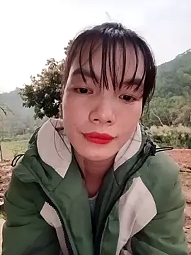 -Likin- élő XXX-chatje