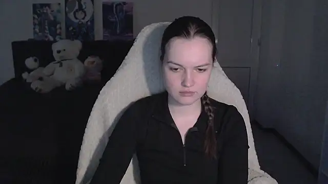 Little_flowers élő XXX-chatje