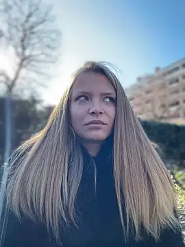 دردشة AnastasiaAniess الجنسية المباشرة