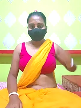 arushi_bb webkamerás műsora