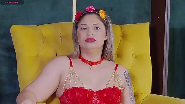 AnyaVoss Adlı Modelin Canlı XXX Sohbeti