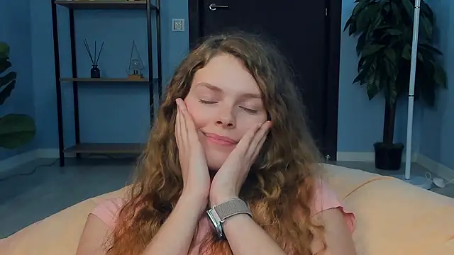 RayaNenlia 现场XXX聊天