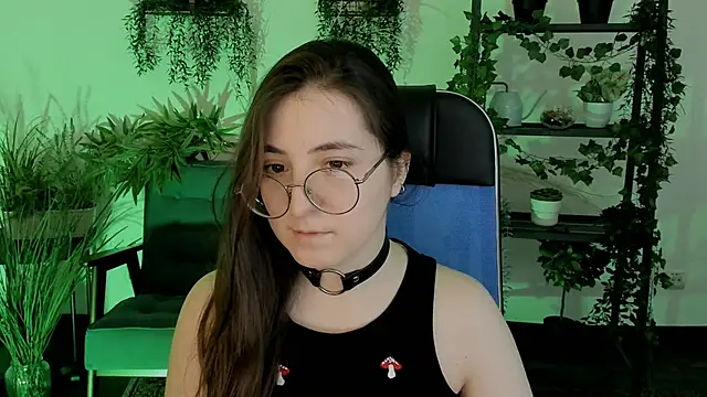 VirtuallVoyant Live XXX-chat