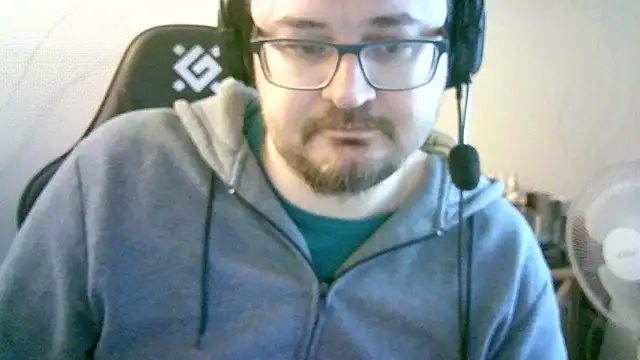 Živý XXX chat SirAbuser