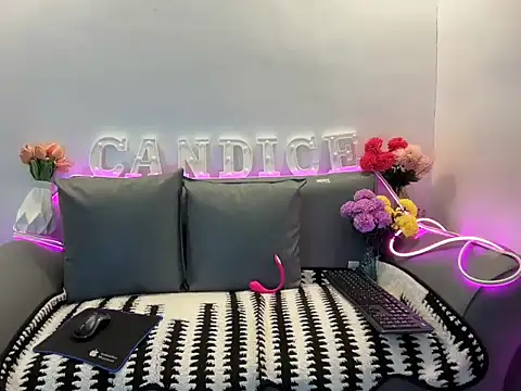 Chatroom XXX en direct de candiceempire