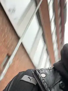 Toyjungee Chat XXX live