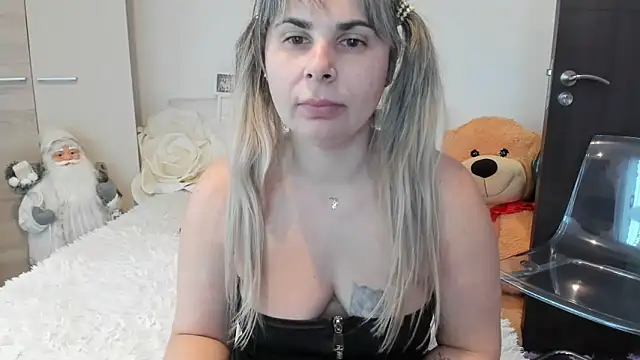 sweetemy4u Live XXX-chat