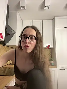 MartiniiSelenna's Live XXX Chat