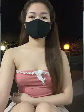 BabyThree_ Chat XXX live