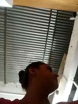 Andreita_95: απευθείας συνομιλία ΧΧΧ