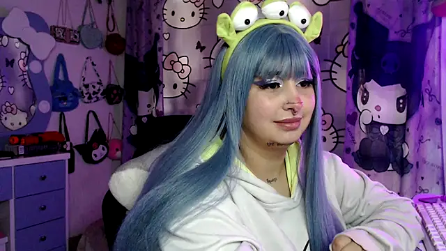 lussyevans24 Adlı Modelin Canlı XXX Sohbeti