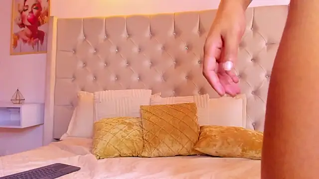 Eloisa_cleavage_'s Live XXX Chat