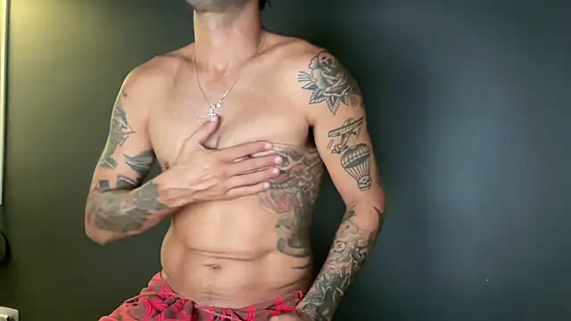 ZeusDelicious: онлайн-секс-чат