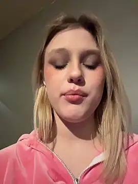 CaitlinSugar Adlı Modelin Canlı XXX Sohbeti