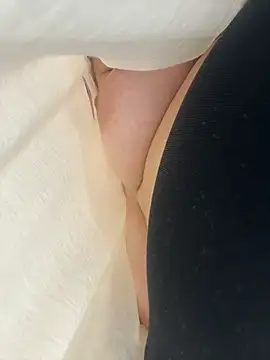 KiraSunshine Adlı Modelin Canlı XXX Sohbeti