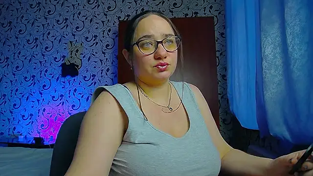 Ketrinsweetits Adlı Modelin Canlı XXX Sohbeti