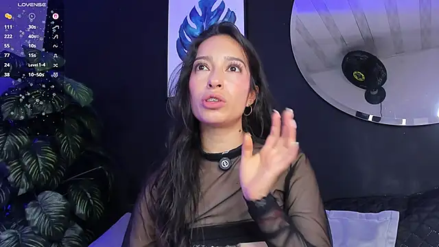 Živý XXX chat Noaah25_