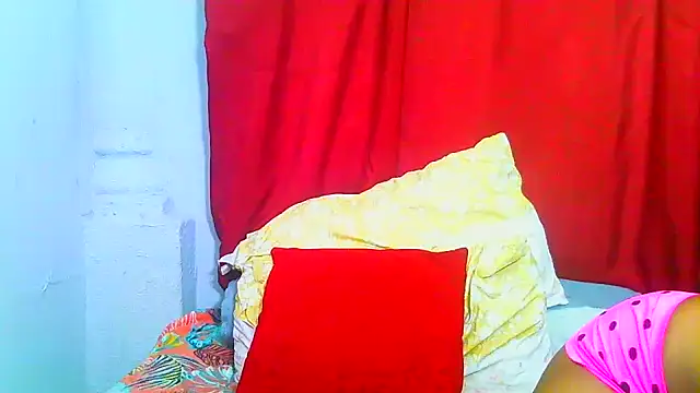 freaky_naughty Adlı Modelin Web Kamerası Şovu