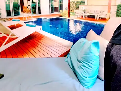 IndianMagicMike Show in webcam