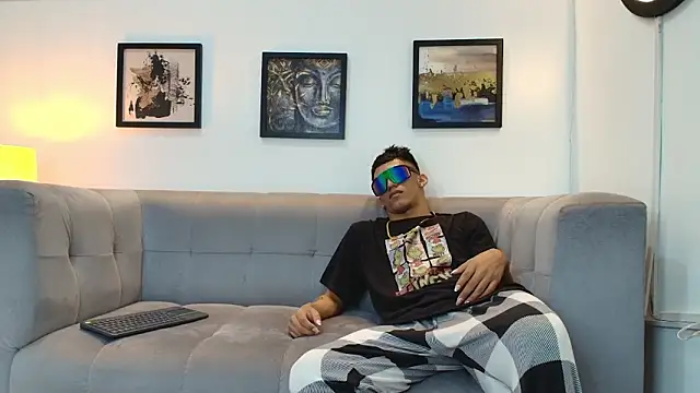 DIAMOND_BLACKS élő XXX-chatje