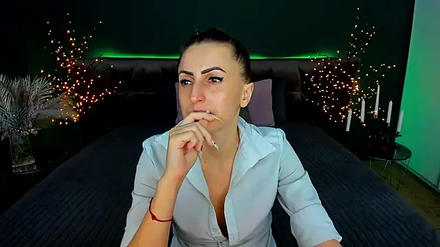 Rebecca_Diamond: онлайн-секс-чат