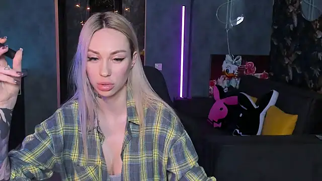 Živý XXX chat Blckmirrorr