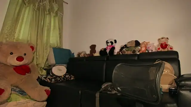 jennifer_ts Show in webcam