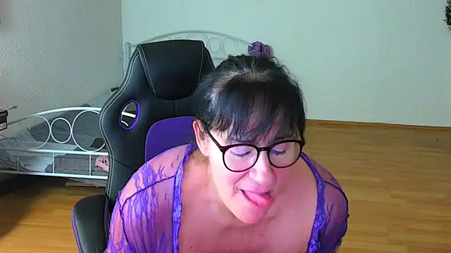 Czat XXX na żywo – Sylly