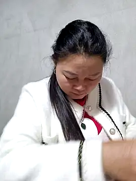 yoowwmr's Webcam Show