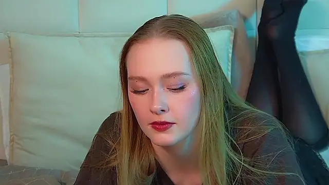 Chat +18 de AgataFoxley ao vivo