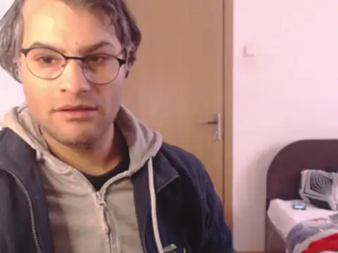 wildpussycat23 网络视讯表演