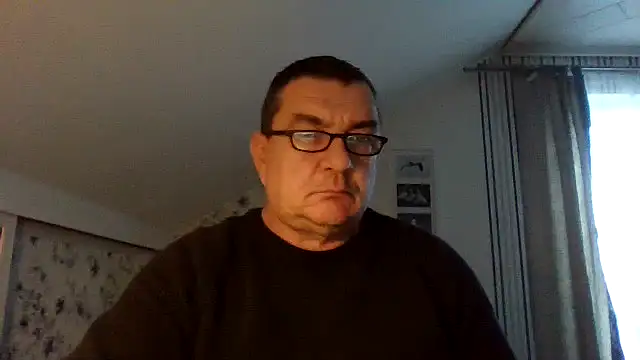 دردشة Nobbie444 الجنسية المباشرة