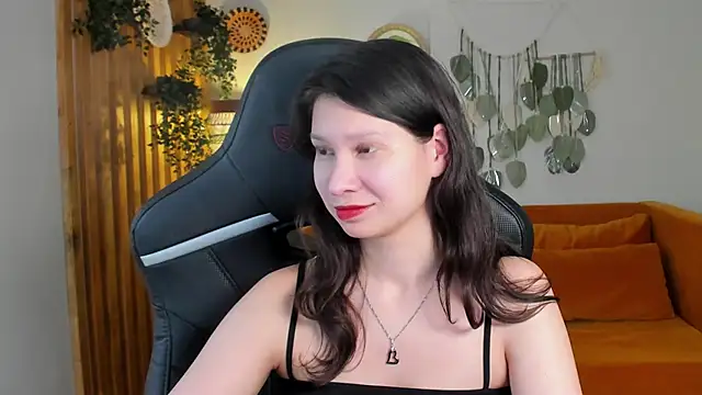 Онлайн чат XXX SaraDenars