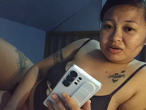 Chat XXX en directo de Chillntalkmami