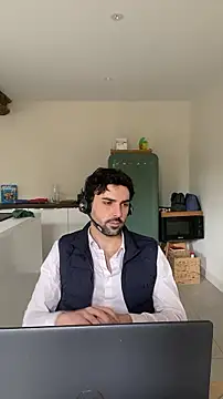 eauminerale Pertunjukan Webcam