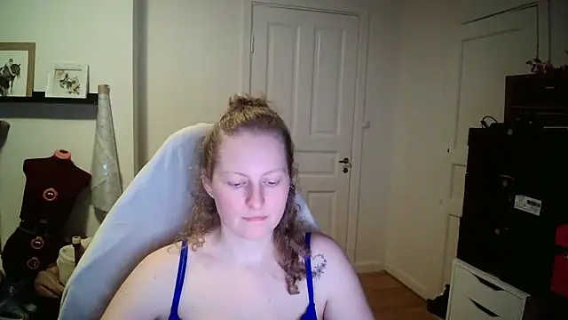 Girlnina-1995 Live XXX Chat