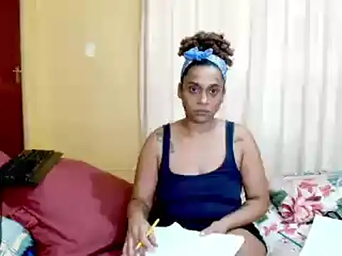 MiZzCreator: онлайн-секс-чат