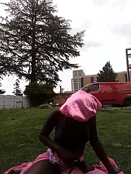 Chatroom XXX en direct de BlackPearl_19