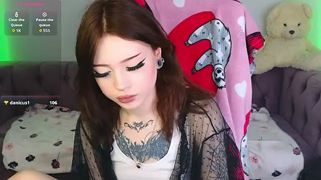 Emma_Kirks Live XXX-Chat