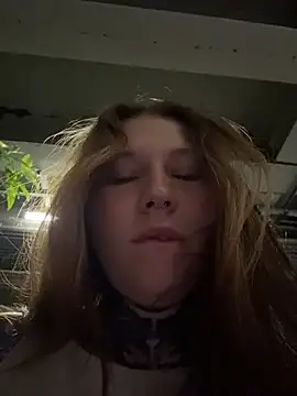 Chatroom XXX en direct de FionaMurr