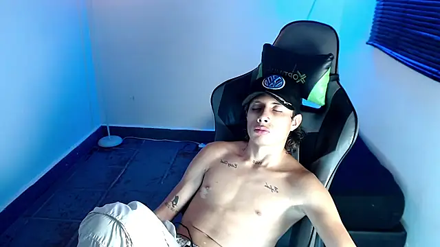 Didi_hard élő XXX-chatje