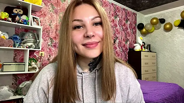 TraciBallena 现场XXX聊天