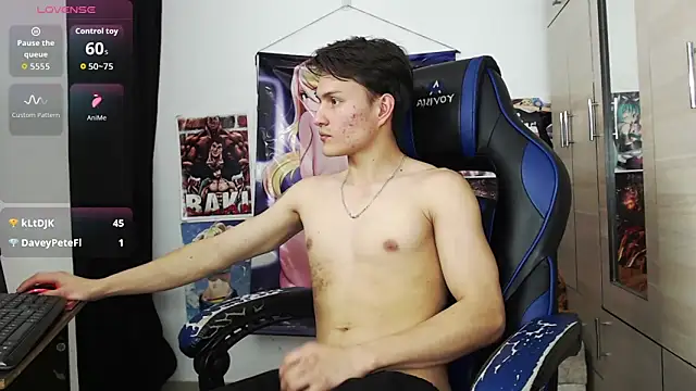 Show modela sr_jaeger na web-kameri