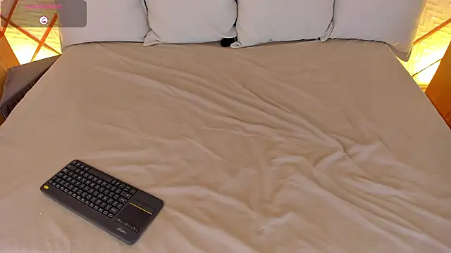 XXX chat uživo modela cocoamore