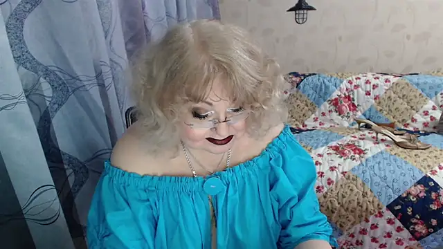 livingnextdoor's Webcam Show