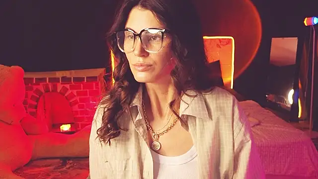 EmilyReal Chat XXX in diretta